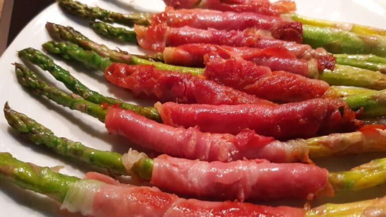 ESPARRAGOS TRIGUEROS CON JAMÓN A LA PLANCHA