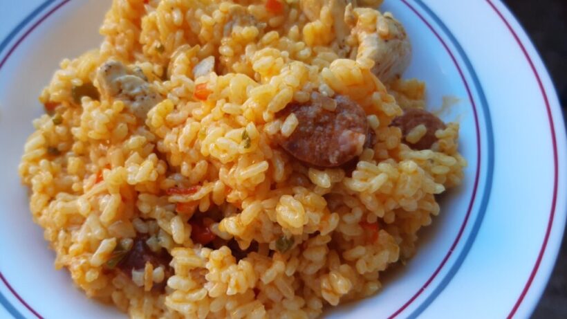 arroz seco con pollo y chorizo