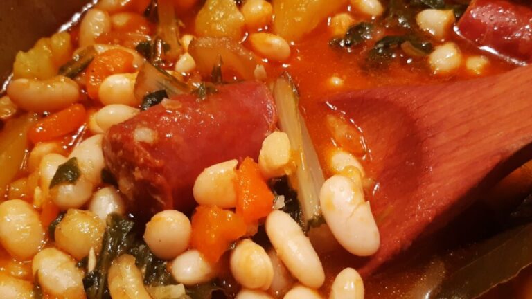 POTAJE DE ALUBIAS BLANCAS CON ACELGAS
