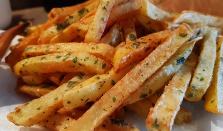 Receta de las patatas fritas más sabrosas y crujientes