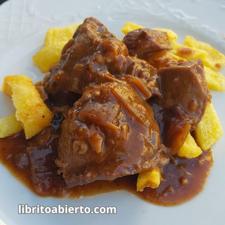 Carrilleras de cerdo al vino tinto receta tradicional tierna y jugosa